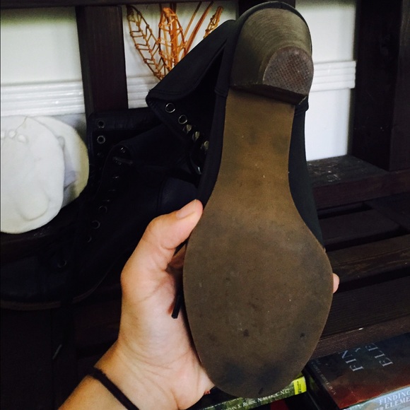 ‼️SOLD‼️JEFFREY CAMPBELL lace up booties size 7.5 - Picture 4 of 4