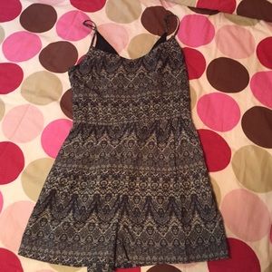 Forever 21 black and white romper NWOT