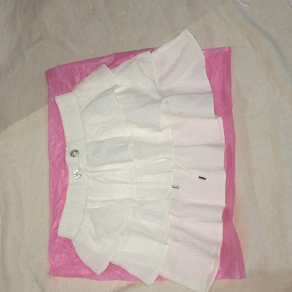 3 layered white skirt
