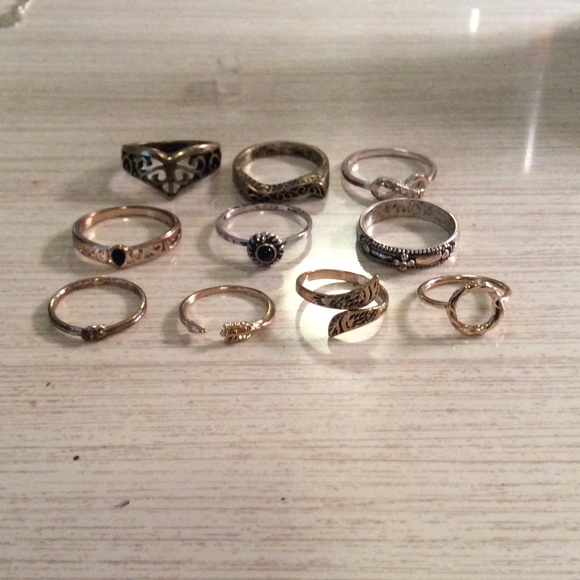 Rings and midi rings