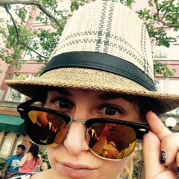 Perfect hat - Picture 3 of 3