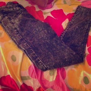 Black and white jeans