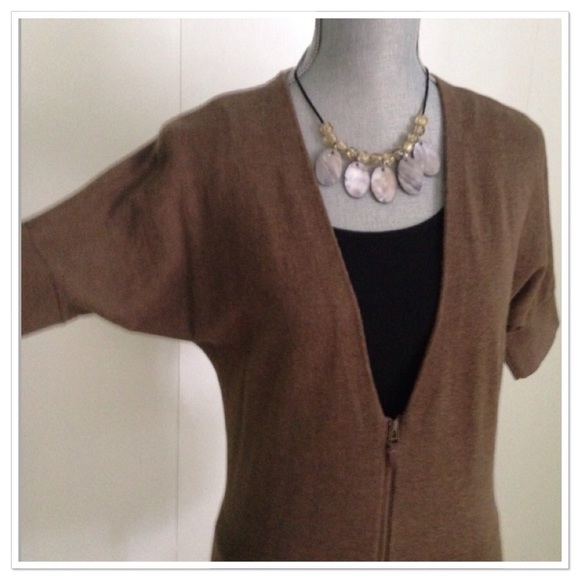 Ann Taylor LOFT brown lightweight cardigan. - Picture 2 of 4