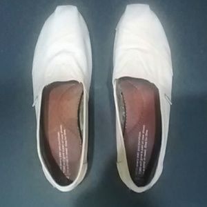 EUC Toms (Khaki/cream) make an offer!