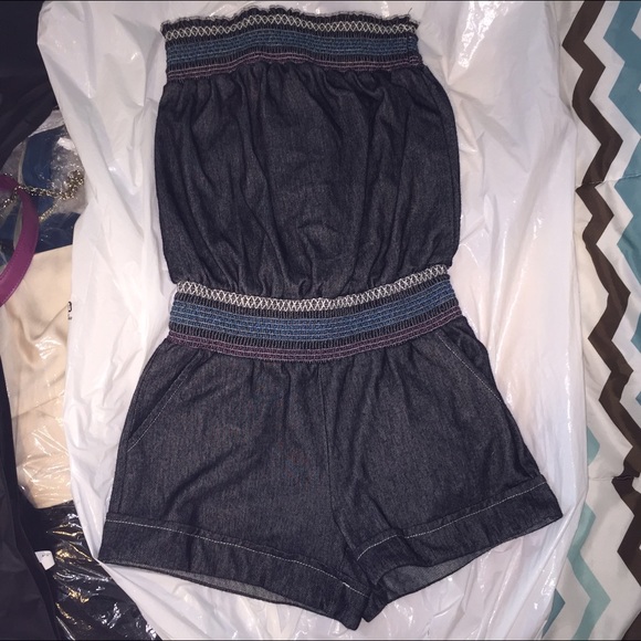 Tube top romper 🌴
