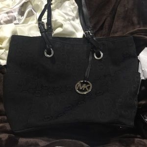 Michael Kors Black Logo Signature Shoulder Tote