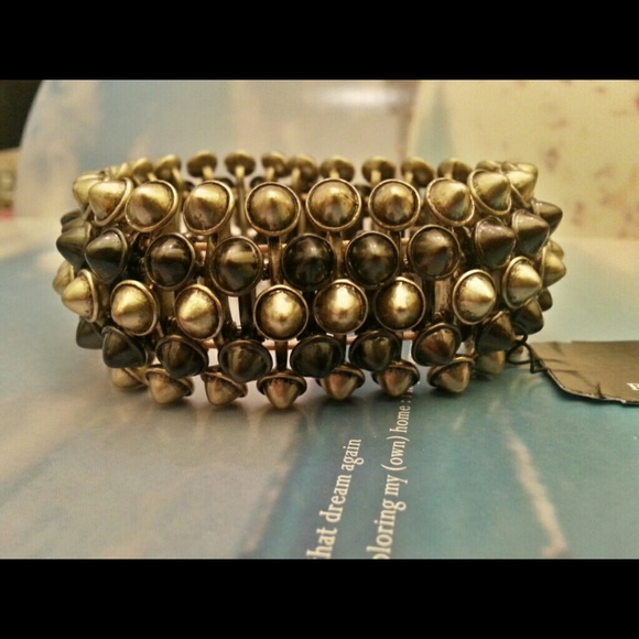 Rock & Republic Jewelry - Silver Gunmetal Multi Spike metal bracelet NWT!!🔱