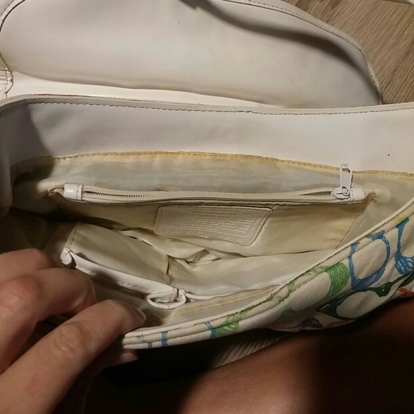Purse - Picture 3 of 4