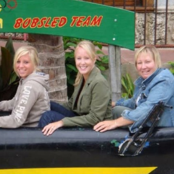 Meet your seller🙋🏼 - Picture 3 of 4