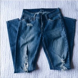 BDG Distressed Mid Rise Twig Jean