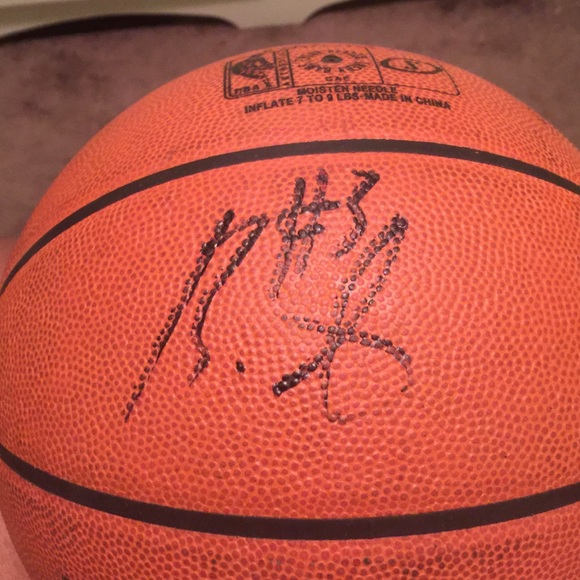 Brandon Jennings Autographed #MilwaukeeBucks - Picture 1 of 2