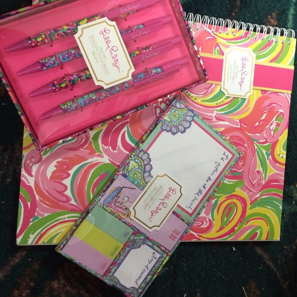 Lilly Pulitzer Other - Lilly sticky note set - lagoon
