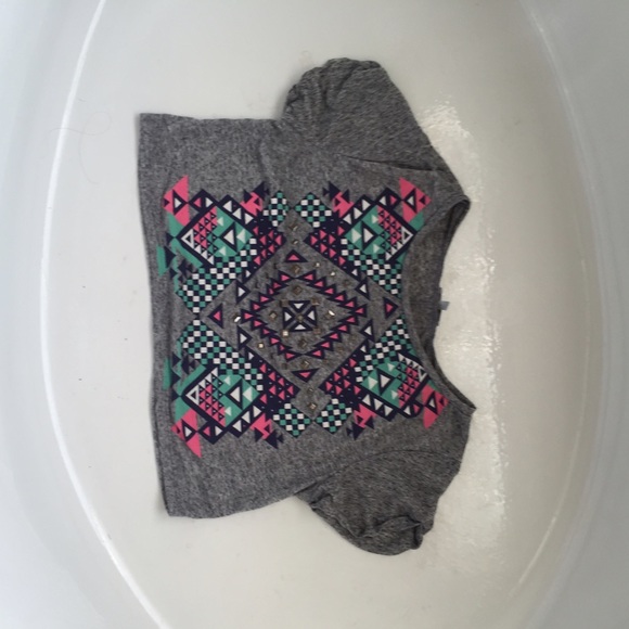 Random Patterns Crop Top! - Picture 2 of 3