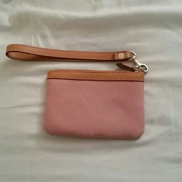 Dooney & Bourke Clutches & Wallets - Authentic Dooney & Burke Wristlet