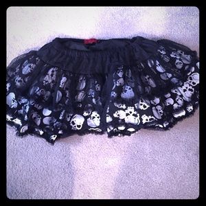 Skull and fishnet tutu skirt hot topic