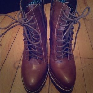 Seychelles Funny Business bootie