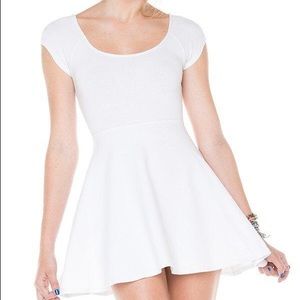 Brandy Melville Bethan dress, white