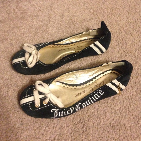 Juicy couture flats