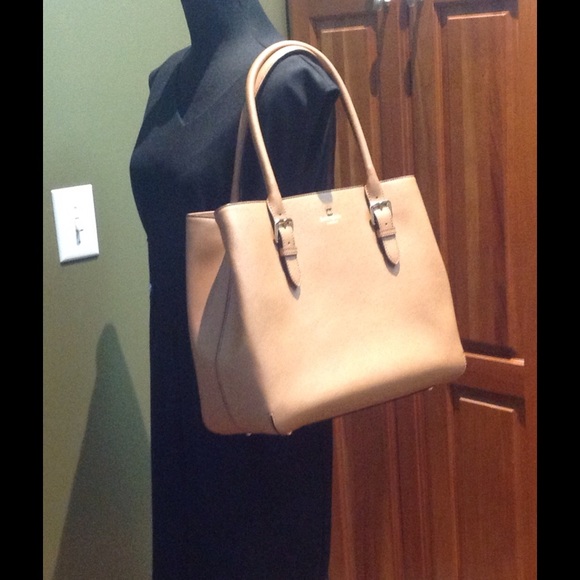 🆕Additional pics of KS COVE STREET AIREL🆕 - Picture 2 of 4