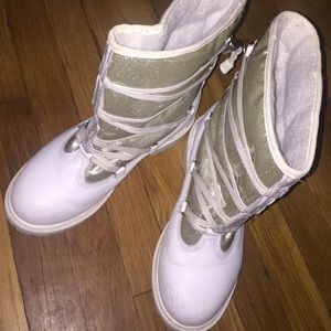 Silver Sparkles white timberland snow boots