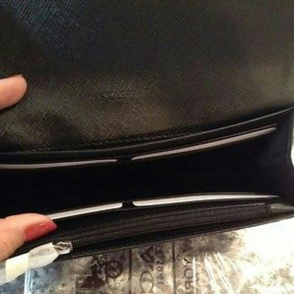 Park Leather Turn Lock Slim Envelope Wallet - Picture 2 of 4