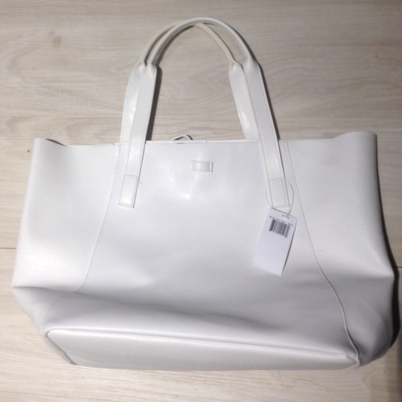 saks fifth avenue totes