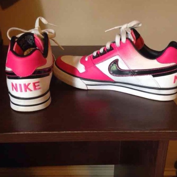 Nike shoes