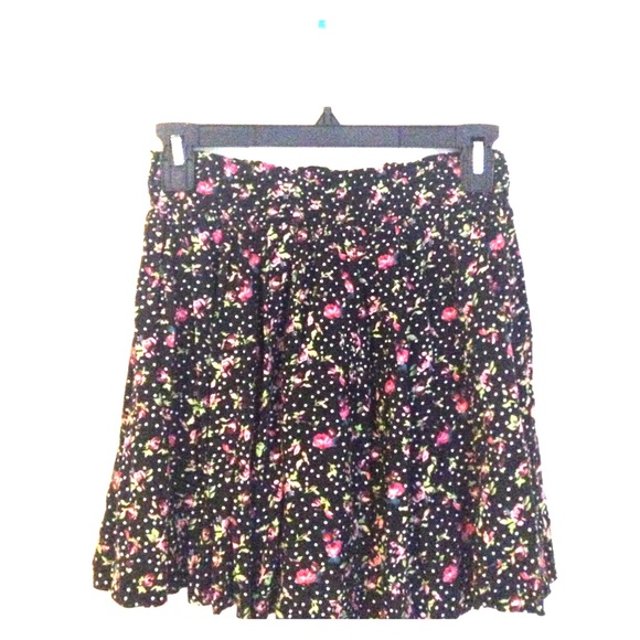 Skirt - Picture 1 of 1