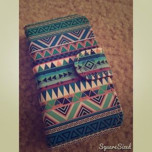 iPhone 4 Wallet Case