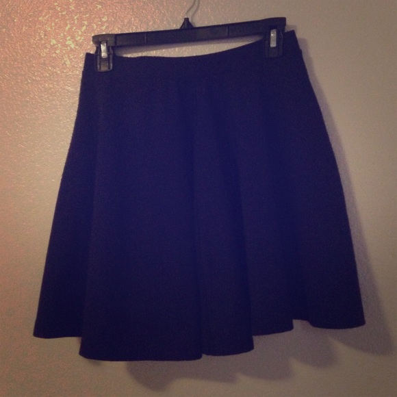 Skirt - Picture 1 of 2