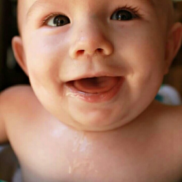 Meet your posher! - Picture 2 of 3