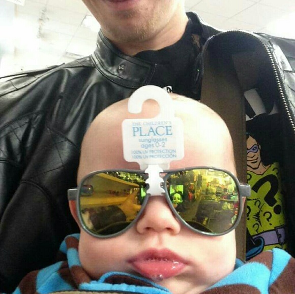 Meet your posher! - Picture 3 of 3