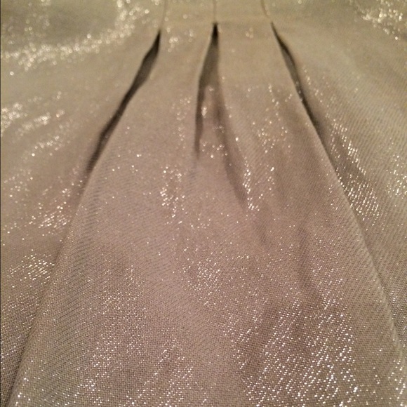 Flirty silver dress - Picture 2 of 3