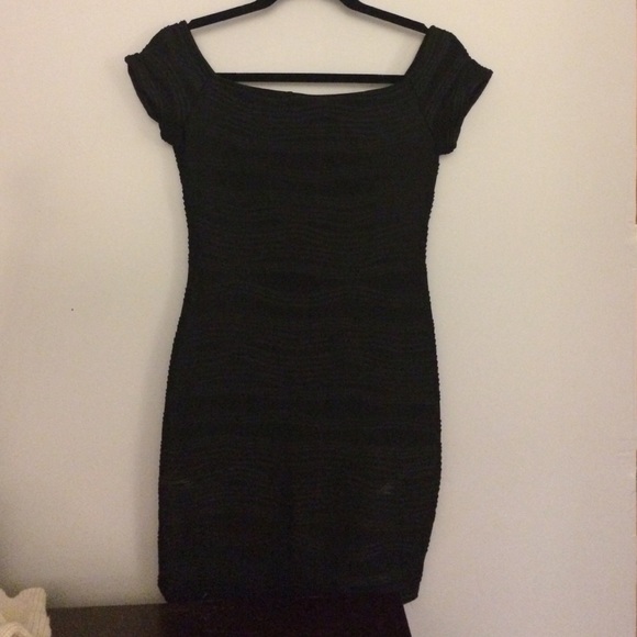 Black Off The Shoulder Tight Dress