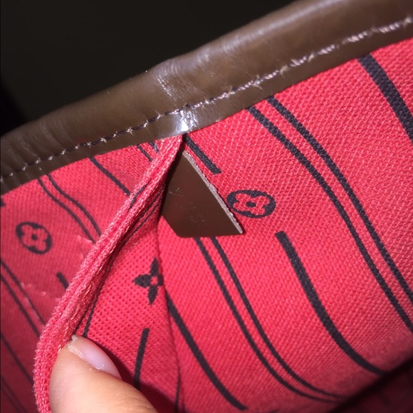 Louis Vuitton Neverfull MM - Picture 4 of 4