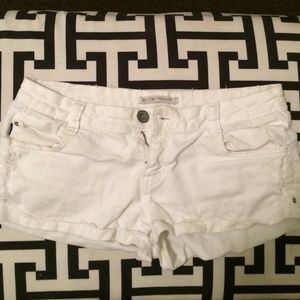 Zara • jean shorts