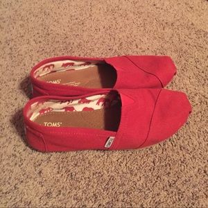 Red Toms