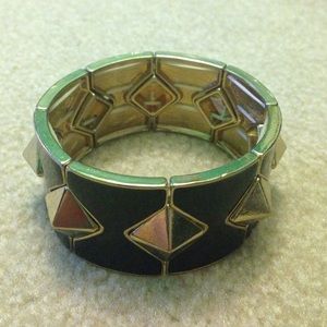 Forever 21 black and gold stud bracelet