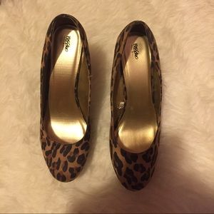 Leopard chunky heels