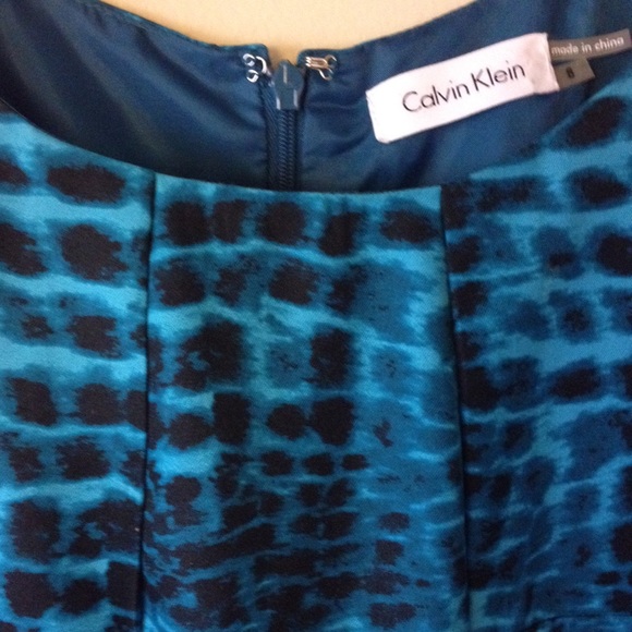 Calvin Klein Sheath in Blue Print