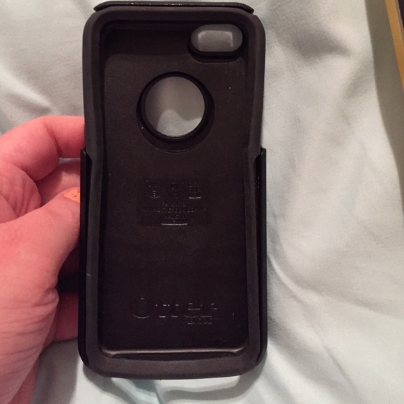 iPhone 5c Otter Box - Picture 4 of 4