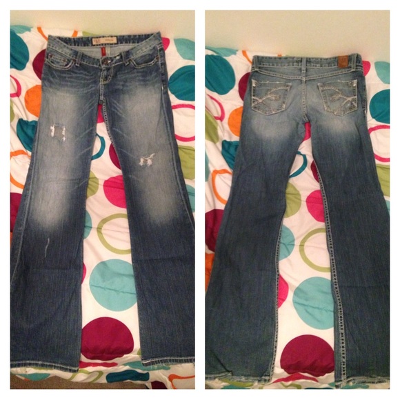 Buckle jeans