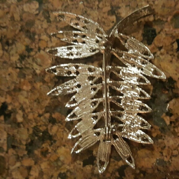BROOCH PIN - Picture 3 of 3