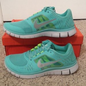 Women's Nike free run +3
