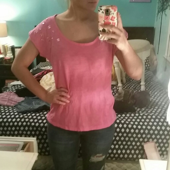 Crystal vs pink t shirt