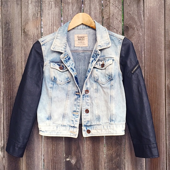 Zara Trafaluc Cropped Denim Jacket
