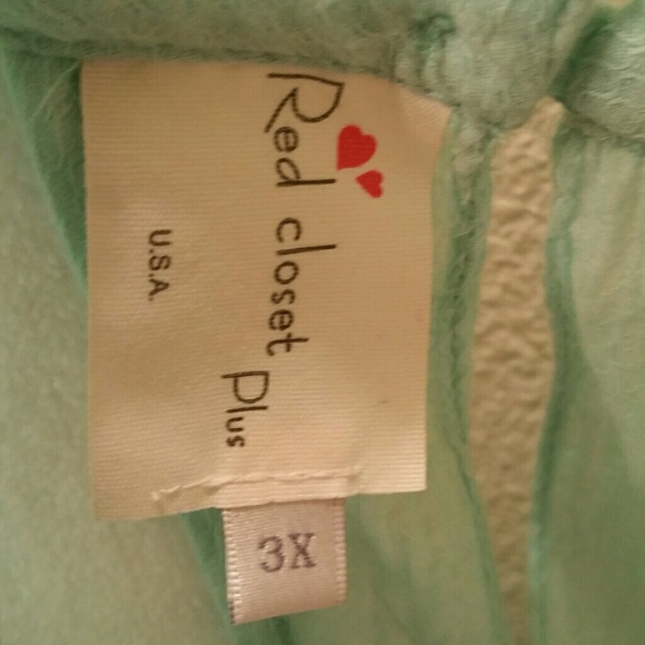 Razor back top - Picture 3 of 3