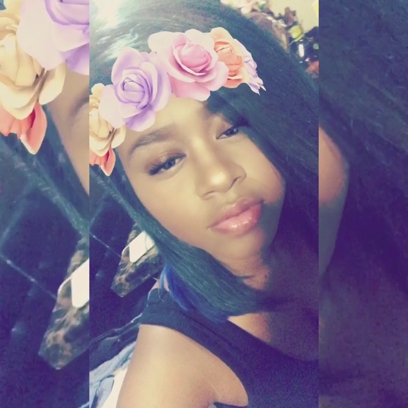 Get to know your seller (ME) ☺️😊 - Picture 2 of 4