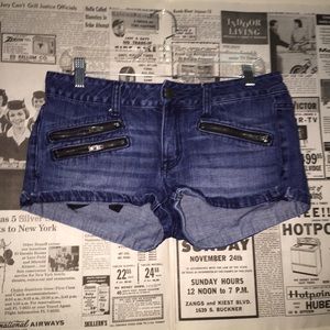 American Eagle Short Shorts
