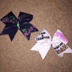 Two Cheer Bows